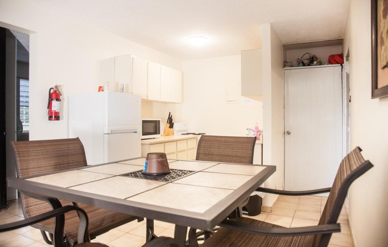 Montones Beach Apartment C-3 إيزابيلا الغرفة الصورة